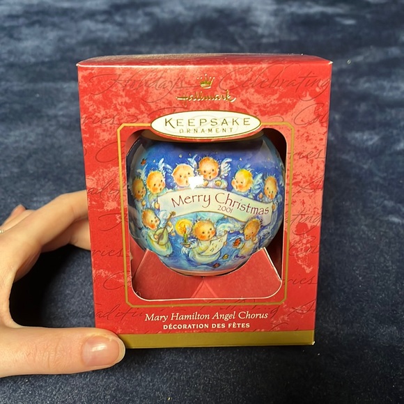 Mary Hamilton Angel Chorus Hallmark Keepsake Ornament - Picture 1 of 3